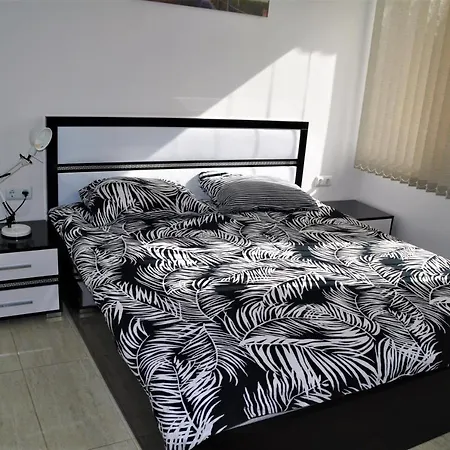 Private Apartment In Kavatsi Beach