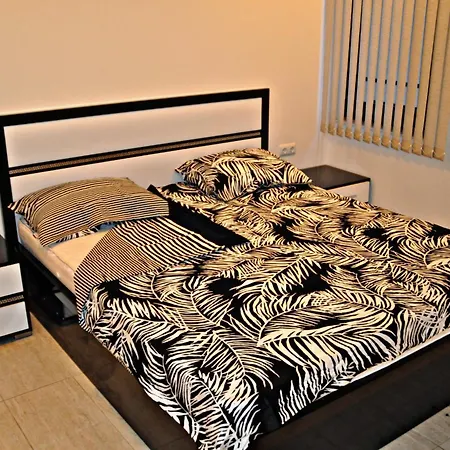 Private Apartment In Kavatsi Beach *